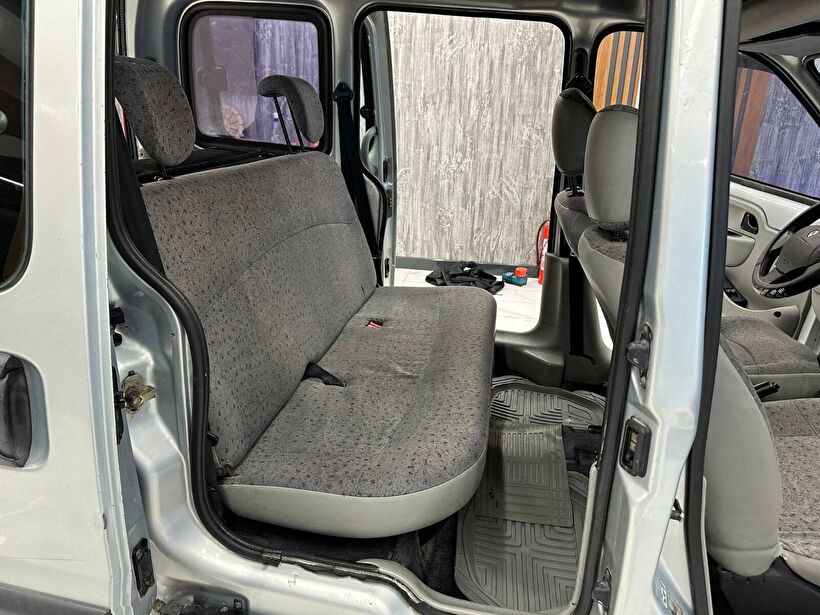 2004 Dizel Manuel Renault Kangoo Gri Polat Araç Dizayn Otomotiv İnşaat Sanayi Ve Ticaret Limited Şirketi