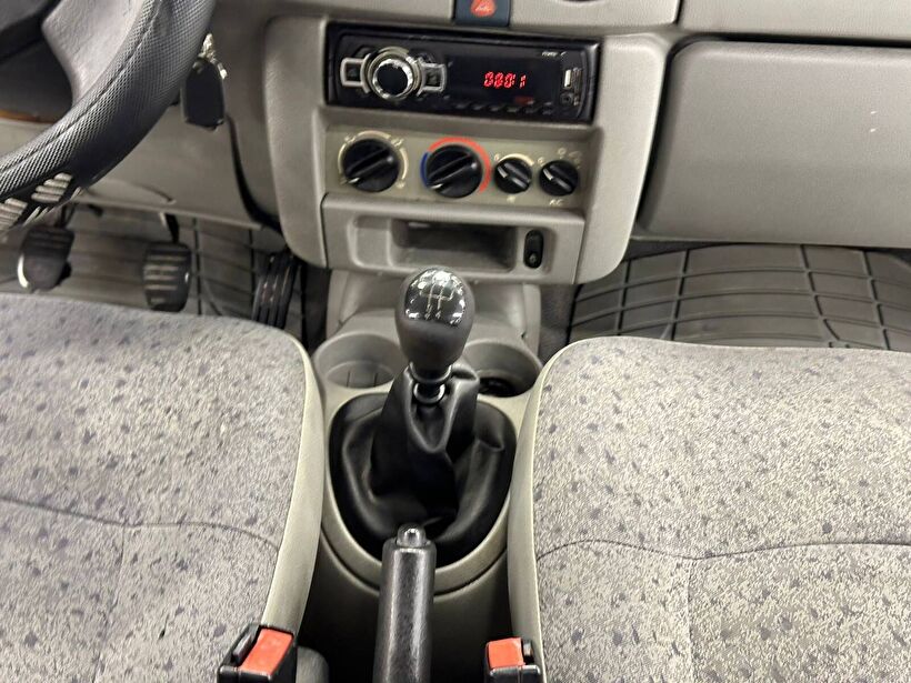 2004 Dizel Manuel Renault Kangoo Gri Polat Araç Dizayn Otomotiv İnşaat Sanayi Ve Ticaret Limited Şirketi