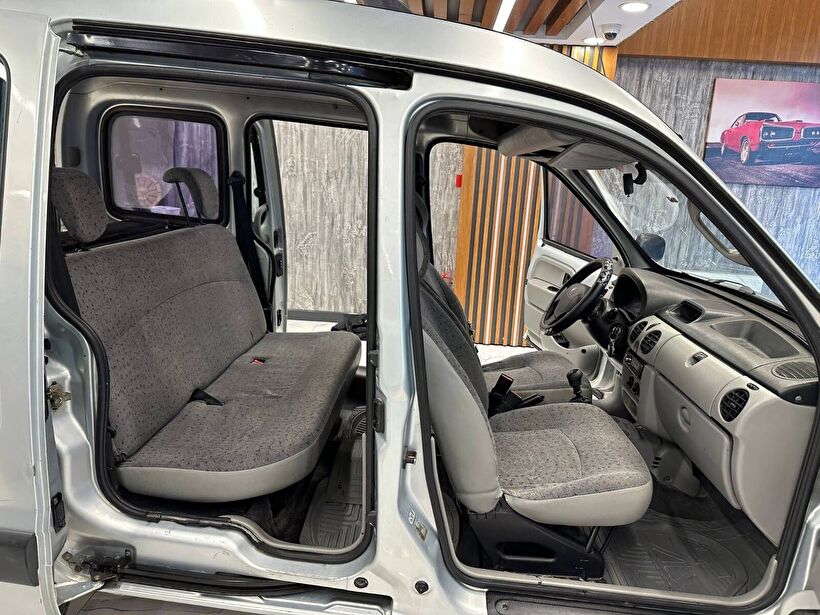 2004 Dizel Manuel Renault Kangoo Gri Polat Araç Dizayn Otomotiv İnşaat Sanayi Ve Ticaret Limited Şirketi