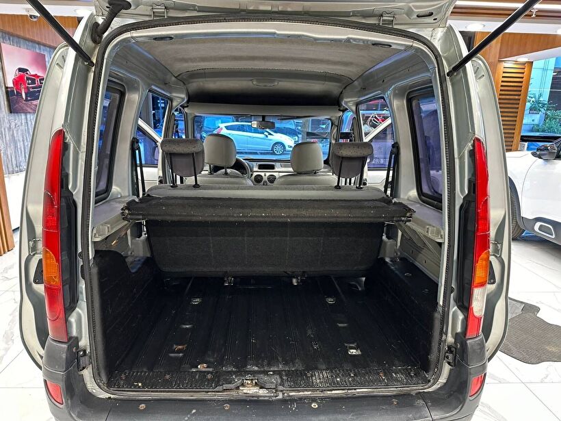 2004 Dizel Manuel Renault Kangoo Gri Polat Araç Dizayn Otomotiv İnşaat Sanayi Ve Ticaret Limited Şirketi