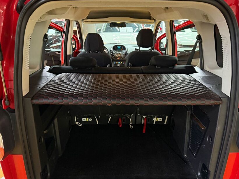 2015 Dizel Manuel Ford Tourneo Courier Kırmızı Polat Araç Dizayn Otomotiv İnşaat Sanayi Ve Ticaret Limited Şirketi
