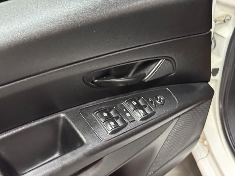 2015 Dizel Manuel Fiat Linea Beyaz Polat Araç Dizayn Otomotiv İnşaat Sanayi Ve Ticaret Limited Şirketi