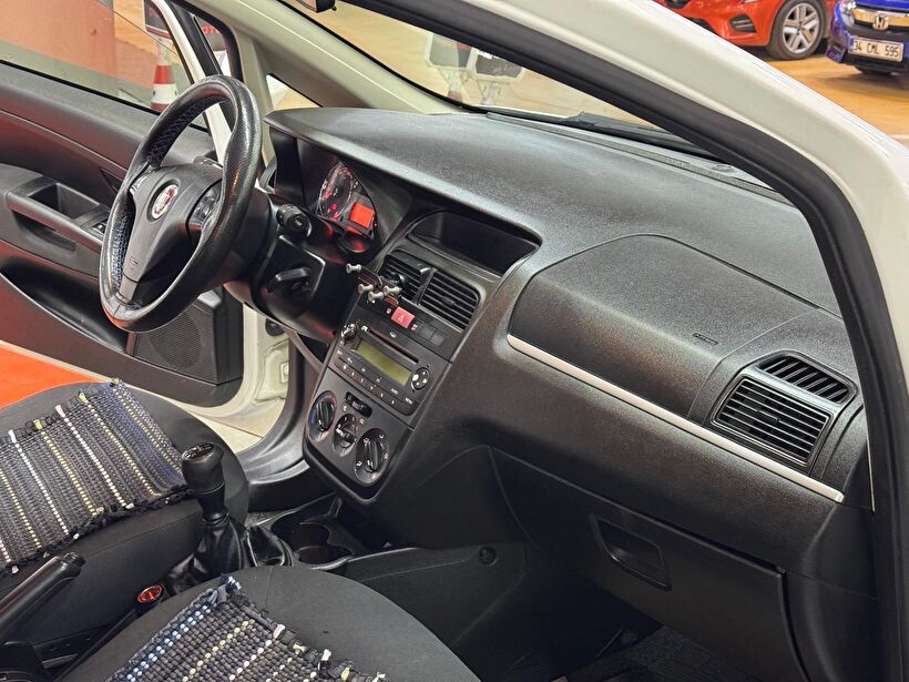 2015 Dizel Manuel Fiat Linea Beyaz Polat Araç Dizayn Otomotiv İnşaat Sanayi Ve Ticaret Limited Şirketi