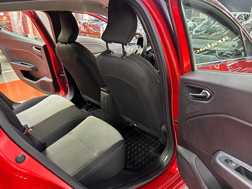 2024 Benzin Otomatik Renault Clio Kırmızı Polat Araç Dizayn Otomotiv İnşaat Sanayi Ve Ticaret Limited Şirketi