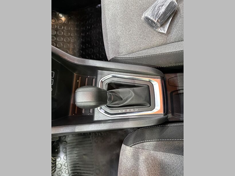 2024 Benzin Otomatik Renault Clio Kırmızı Polat Araç Dizayn Otomotiv İnşaat Sanayi Ve Ticaret Limited Şirketi