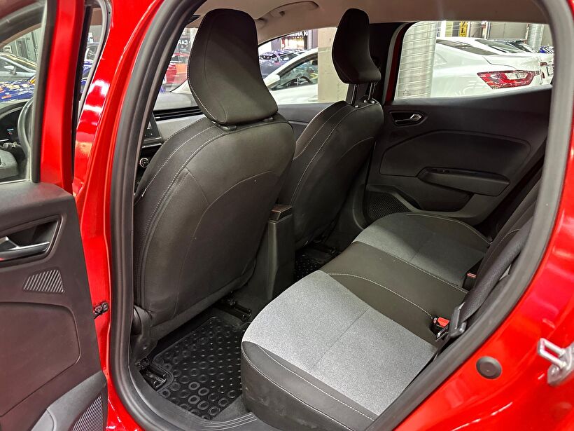 2024 Benzin Otomatik Renault Clio Kırmızı Polat Araç Dizayn Otomotiv İnşaat Sanayi Ve Ticaret Limited Şirketi