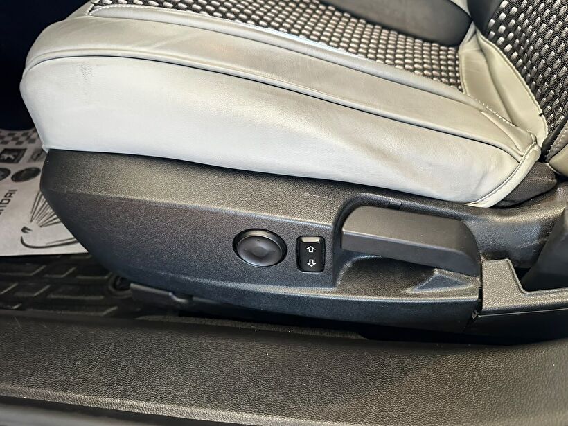 2016 Dizel Otomatik Opel Insignia Siyah Polat Araç Dizayn Otomotiv İnşaat Sanayi Ve Ticaret Limited Şirketi