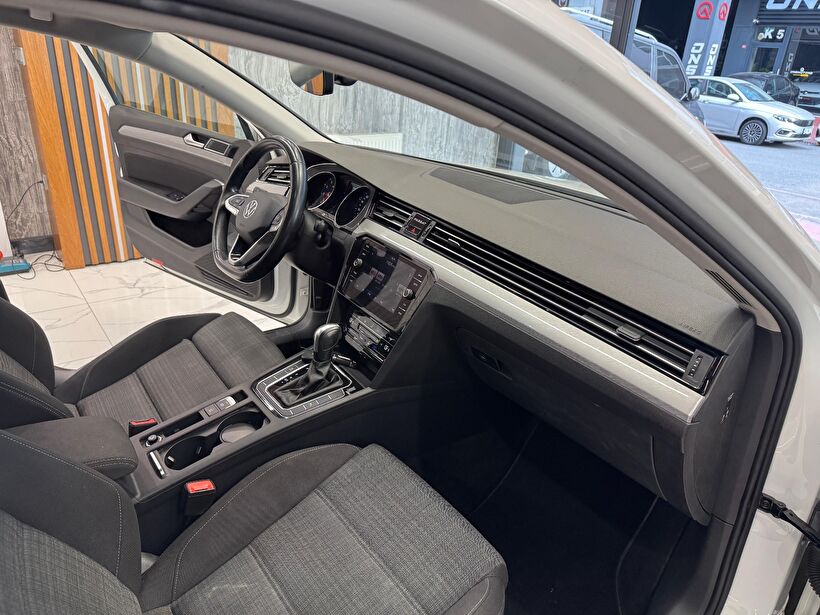 2021 Benzin Otomatik Volkswagen Passat Beyaz Polat Araç Dizayn Otomotiv İnşaat Sanayi Ve Ticaret Limited Şirketi