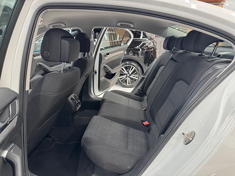 2021 Benzin Otomatik Volkswagen Passat Beyaz Polat Araç Dizayn Otomotiv İnşaat Sanayi Ve Ticaret Limited Şirketi