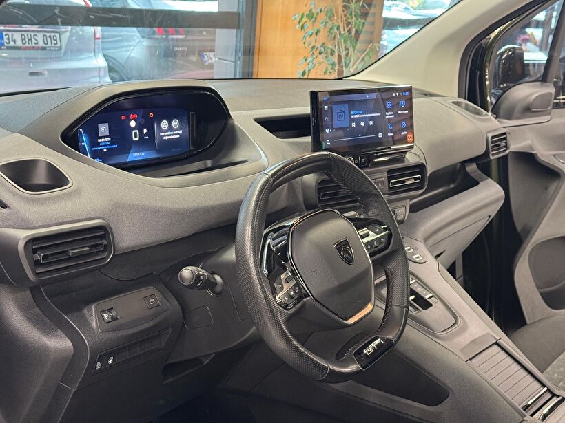 2025 Dizel Otomatik Peugeot Rifter Yeşil Polat Araç Dizayn Otomotiv İnşaat Sanayi Ve Ticaret Limited Şirketi