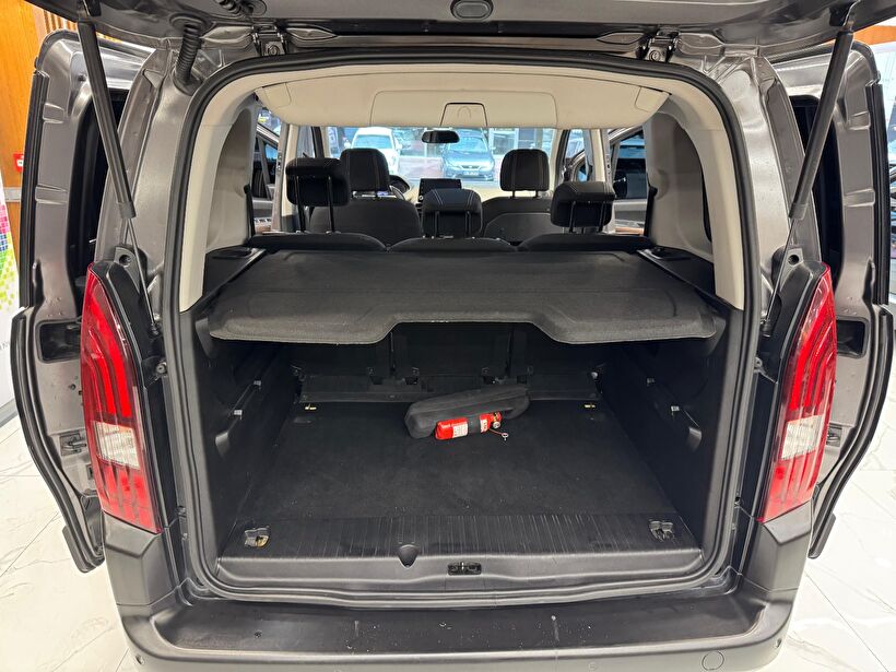 2024 Dizel Otomatik Peugeot Rifter Gri Polat Araç Dizayn Otomotiv İnşaat Sanayi Ve Ticaret Limited Şirketi