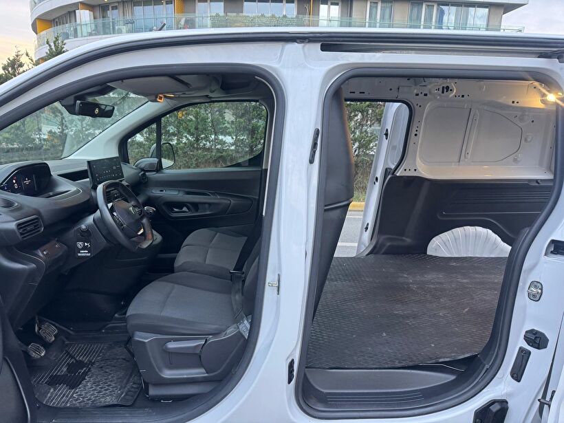 2024 Dizel Manuel Peugeot Partner Beyaz Polat Araç Dizayn Otomotiv İnşaat Sanayi Ve Ticaret Limited Şirketi