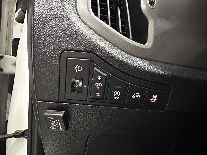 2014 Benzin Manuel Kia Sportage Beyaz Polat Araç Dizayn Otomotiv İnşaat Sanayi Ve Ticaret Limited Şirketi