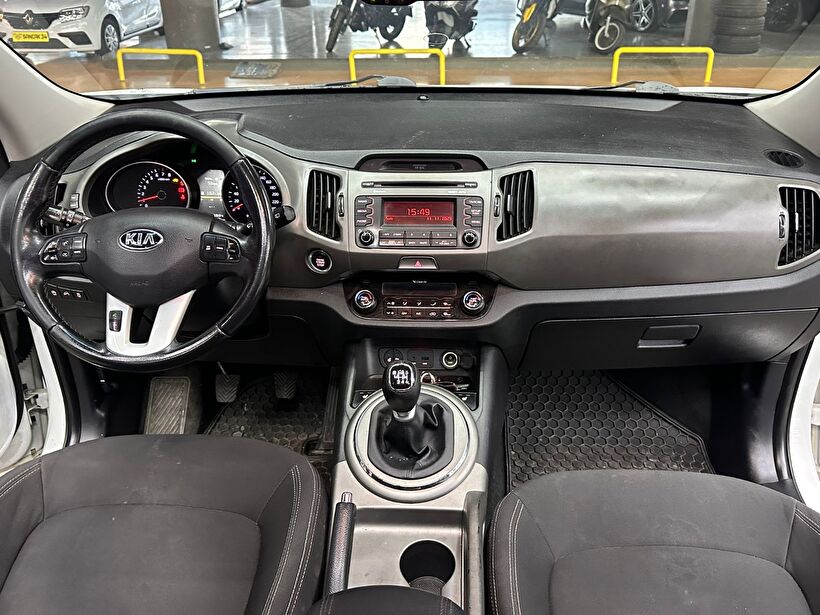 2014 Benzin Manuel Kia Sportage Beyaz Polat Araç Dizayn Otomotiv İnşaat Sanayi Ve Ticaret Limited Şirketi