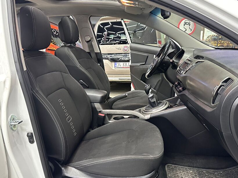 2014 Benzin Manuel Kia Sportage Beyaz Polat Araç Dizayn Otomotiv İnşaat Sanayi Ve Ticaret Limited Şirketi