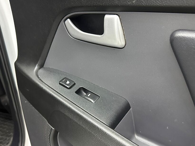 2014 Benzin Manuel Kia Sportage Beyaz Polat Araç Dizayn Otomotiv İnşaat Sanayi Ve Ticaret Limited Şirketi