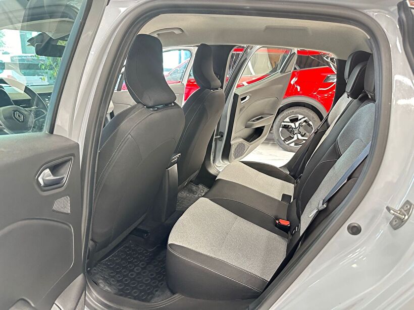 2025 Benzin Otomatik Renault Clio Gri Polat Araç Dizayn Otomotiv İnşaat Sanayi Ve Ticaret Limited Şirketi