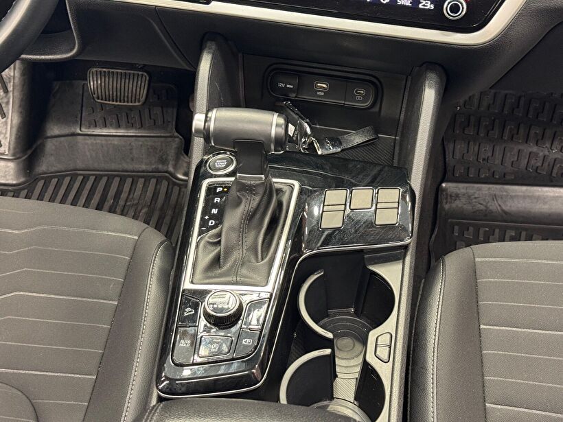 2024 Hybrid Otomatik Kia Sportage Gri Polat Araç Dizayn Otomotiv İnşaat Sanayi Ve Ticaret Limited Şirketi