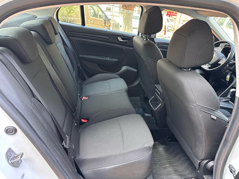 2023 Benzin Otomatik Renault Megane Beyaz Polat Araç Dizayn Otomotiv İnşaat Sanayi Ve Ticaret Limited Şirketi