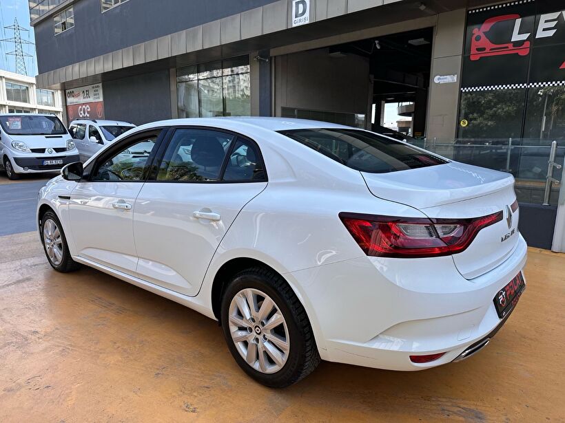 2023 Benzin Otomatik Renault Megane Beyaz Polat Araç Dizayn Otomotiv İnşaat Sanayi Ve Ticaret Limited Şirketi
