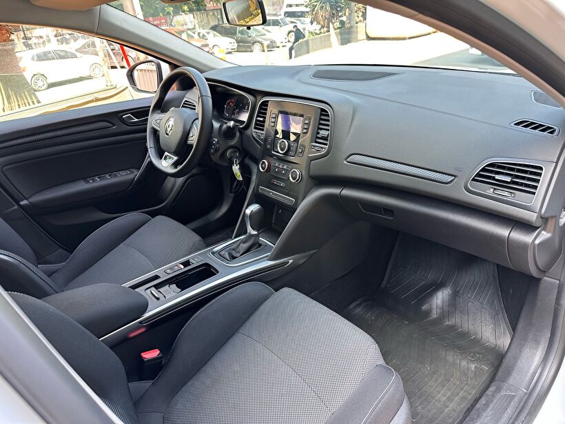 2023 Benzin Otomatik Renault Megane Beyaz Polat Araç Dizayn Otomotiv İnşaat Sanayi Ve Ticaret Limited Şirketi