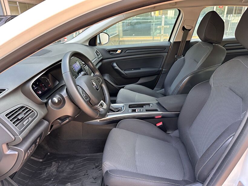 2023 Benzin Otomatik Renault Megane Beyaz Polat Araç Dizayn Otomotiv İnşaat Sanayi Ve Ticaret Limited Şirketi