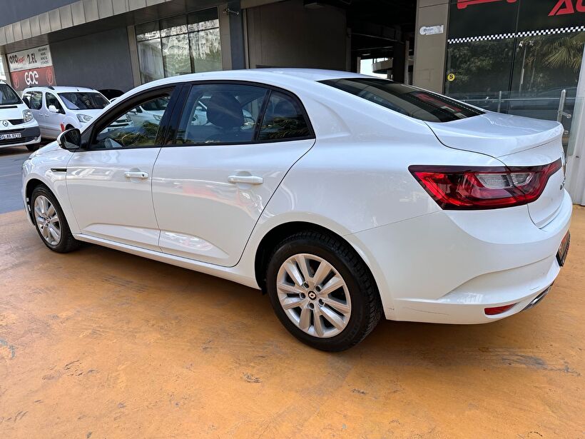 2023 Benzin Otomatik Renault Megane Beyaz Polat Araç Dizayn Otomotiv İnşaat Sanayi Ve Ticaret Limited Şirketi