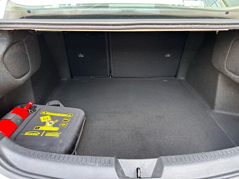 2023 Benzin Otomatik Renault Megane Beyaz Polat Araç Dizayn Otomotiv İnşaat Sanayi Ve Ticaret Limited Şirketi