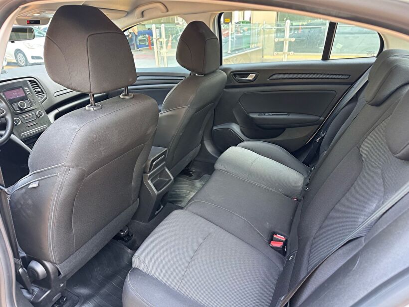 2023 Benzin Otomatik Renault Megane Beyaz Polat Araç Dizayn Otomotiv İnşaat Sanayi Ve Ticaret Limited Şirketi