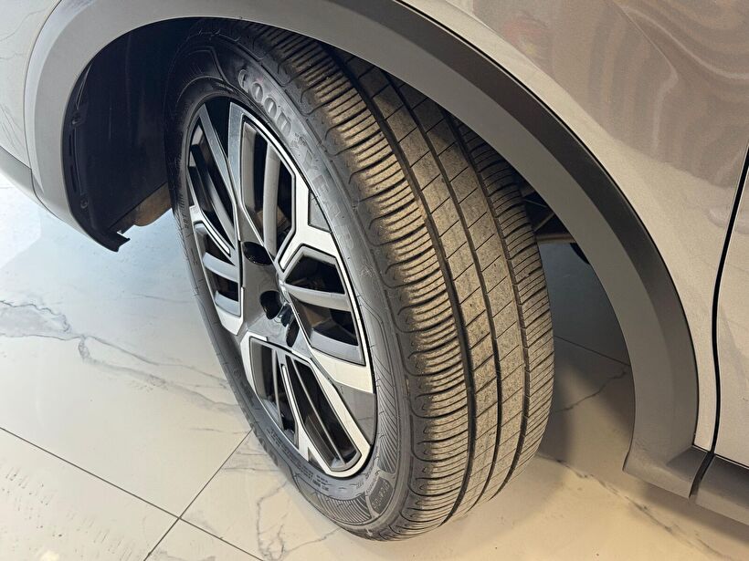 2025 Benzin Otomatik Citroen C4 Gri Polat Araç Dizayn Otomotiv İnşaat Sanayi Ve Ticaret Limited Şirketi