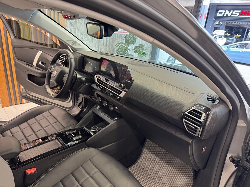 2025 Benzin Otomatik Citroen C4 Gri Polat Araç Dizayn Otomotiv İnşaat Sanayi Ve Ticaret Limited Şirketi
