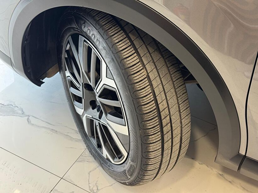 2025 Benzin Otomatik Citroen C4 Gri Polat Araç Dizayn Otomotiv İnşaat Sanayi Ve Ticaret Limited Şirketi