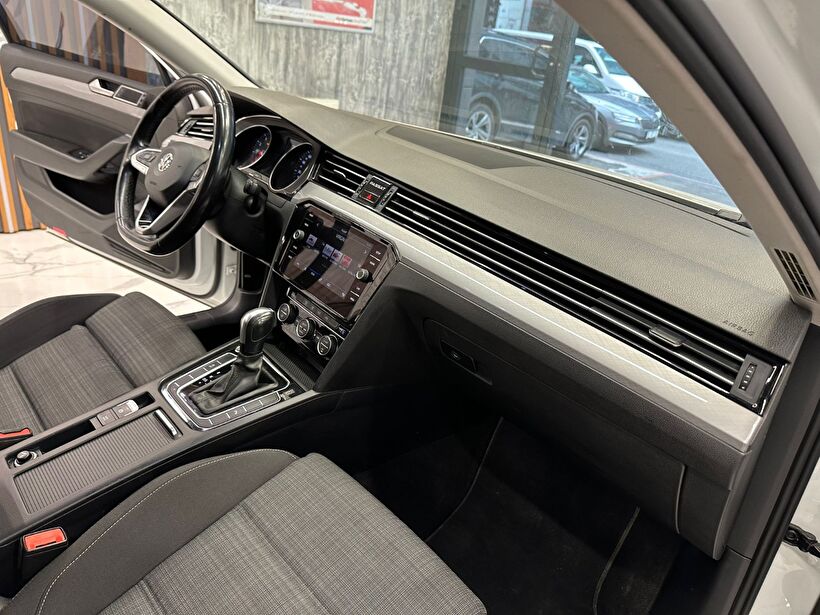 2020 Benzin Otomatik Volkswagen Passat Beyaz Polat Araç Dizayn Otomotiv İnşaat Sanayi Ve Ticaret Limited Şirketi