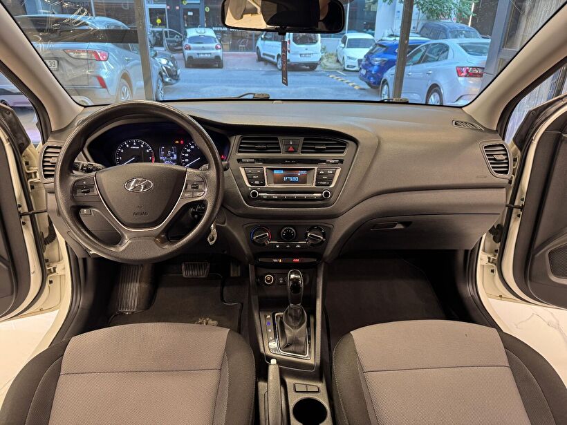 2017 Benzin Otomatik Hyundai i20 Beyaz Polat Araç Dizayn Otomotiv İnşaat Sanayi Ve Ticaret Limited Şirketi