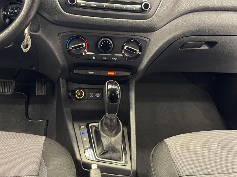 2017 Benzin Otomatik Hyundai i20 Beyaz Polat Araç Dizayn Otomotiv İnşaat Sanayi Ve Ticaret Limited Şirketi