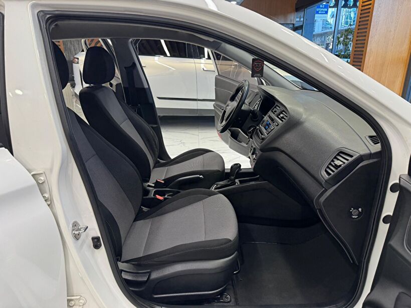 2017 Benzin Otomatik Hyundai i20 Beyaz Polat Araç Dizayn Otomotiv İnşaat Sanayi Ve Ticaret Limited Şirketi