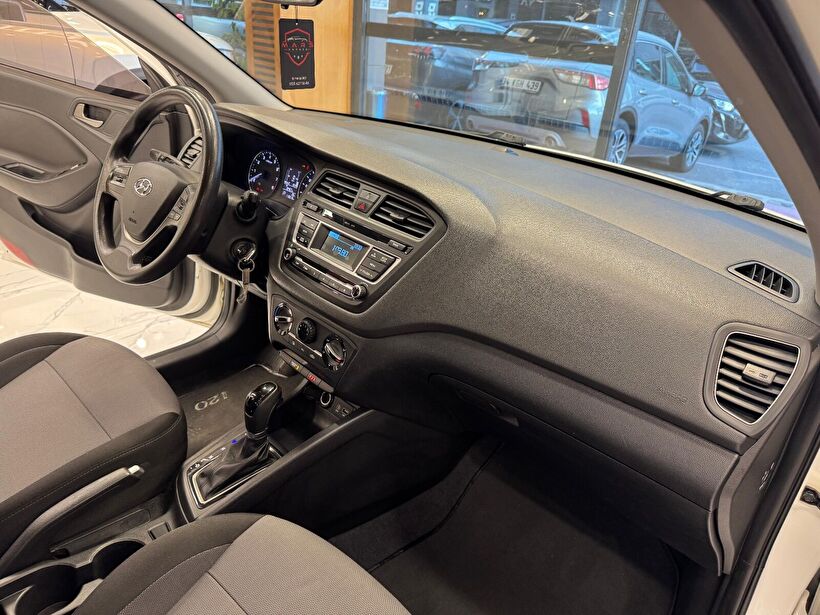 2017 Benzin Otomatik Hyundai i20 Beyaz Polat Araç Dizayn Otomotiv İnşaat Sanayi Ve Ticaret Limited Şirketi
