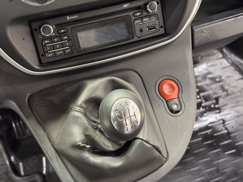 2020 Dizel Manuel Renault Kangoo Express Beyaz Polat Araç Dizayn Otomotiv İnşaat Sanayi Ve Ticaret Limited Şirketi