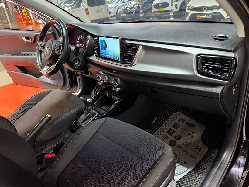 2021 Benzin Otomatik Kia Rio Siyah Polat Araç Dizayn Otomotiv İnşaat Sanayi Ve Ticaret Limited Şirketi