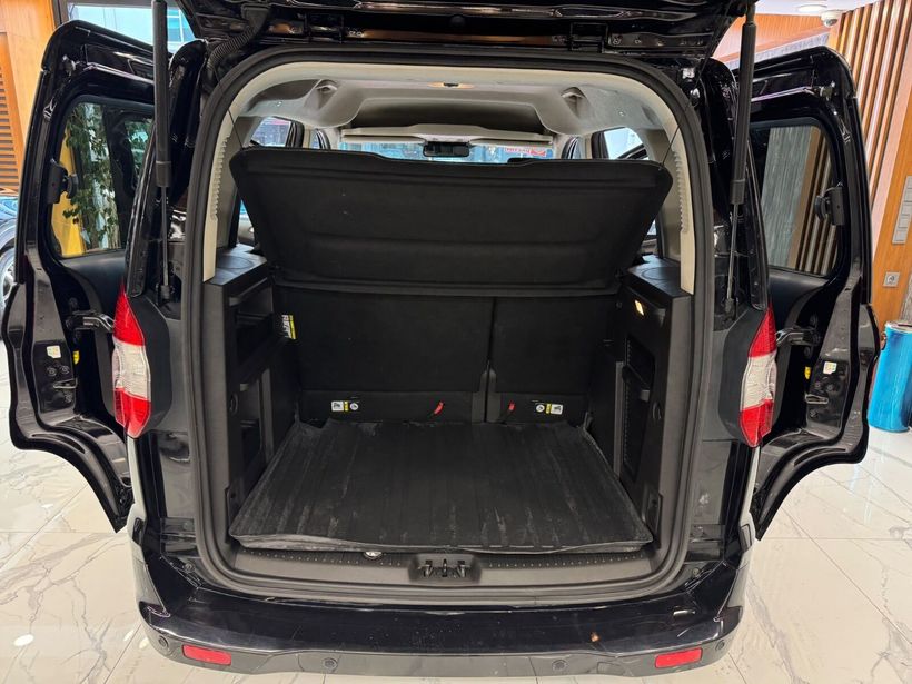 2022 Dizel Manuel Ford Tourneo Courier Siyah Polat Araç Dizayn Otomotiv İnşaat Sanayi Ve Ticaret Limited Şirketi