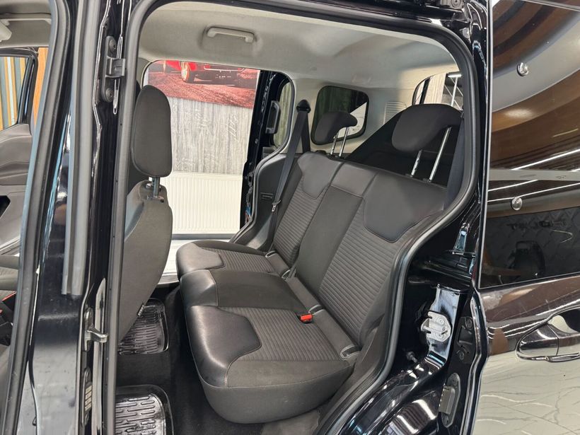 2022 Dizel Manuel Ford Tourneo Courier Siyah Polat Araç Dizayn Otomotiv İnşaat Sanayi Ve Ticaret Limited Şirketi
