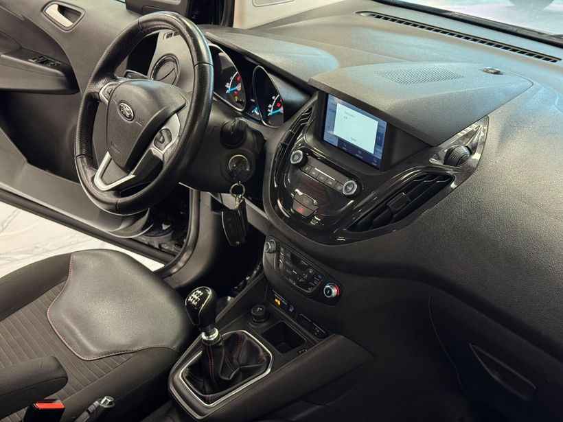 2022 Dizel Manuel Ford Tourneo Courier Siyah Polat Araç Dizayn Otomotiv İnşaat Sanayi Ve Ticaret Limited Şirketi