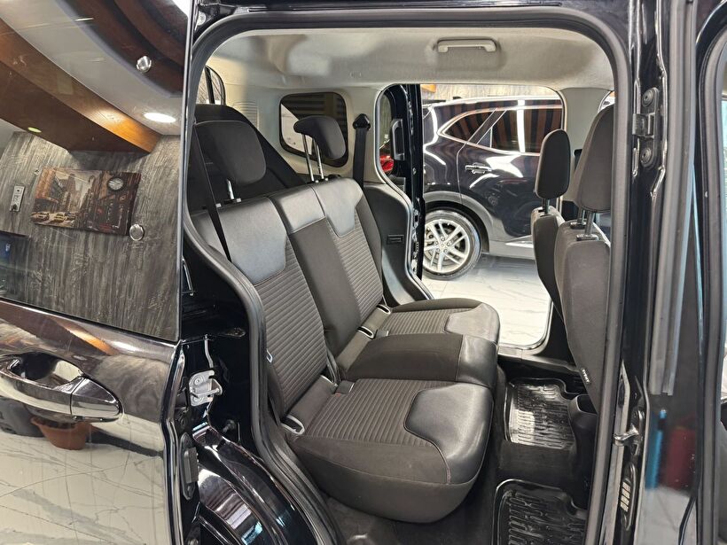 2022 Dizel Manuel Ford Tourneo Courier Siyah Polat Araç Dizayn Otomotiv İnşaat Sanayi Ve Ticaret Limited Şirketi