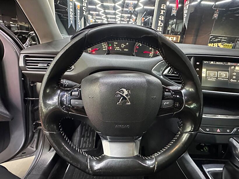 2015 Benzin Otomatik Peugeot 308 Gümüş Gri Polat Araç Dizayn Otomotiv İnşaat Sanayi Ve Ticaret Limited Şirketi