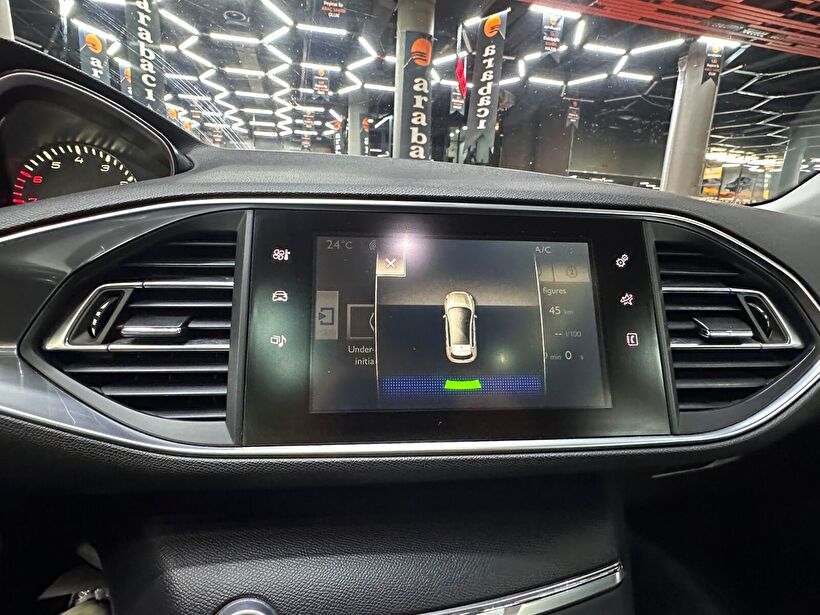 2015 Benzin Otomatik Peugeot 308 Gümüş Gri Polat Araç Dizayn Otomotiv İnşaat Sanayi Ve Ticaret Limited Şirketi