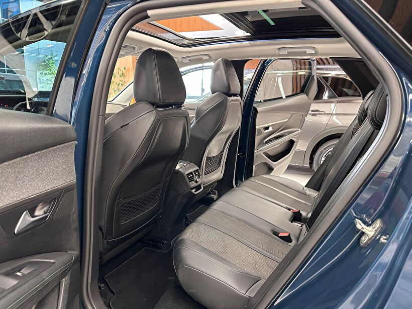 2021 Dizel Otomatik Peugeot 3008 Kırmızı Polat Araç Dizayn Otomotiv İnşaat Sanayi Ve Ticaret Limited Şirketi