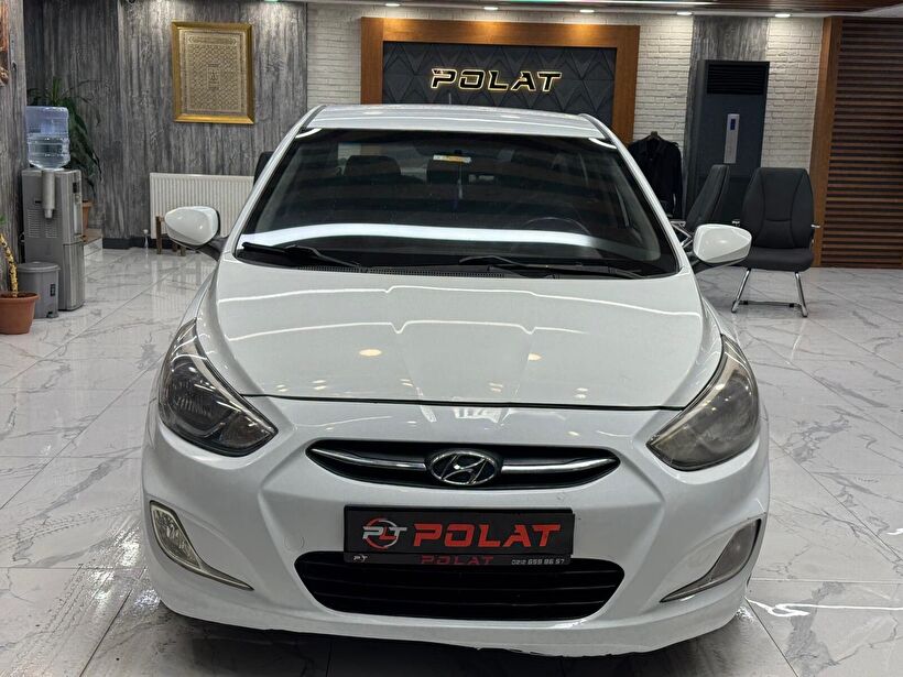 2014 Dizel Manuel Hyundai Accent Blue Gümüş Gri Polat Araç Dizayn Otomotiv İnşaat Sanayi Ve Ticaret Limited Şirketi