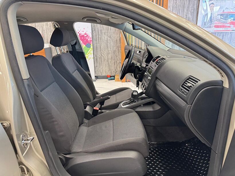 2006 Benzin Otomatik Volkswagen Jetta Bej Polat Araç Dizayn Otomotiv İnşaat Sanayi Ve Ticaret Limited Şirketi
