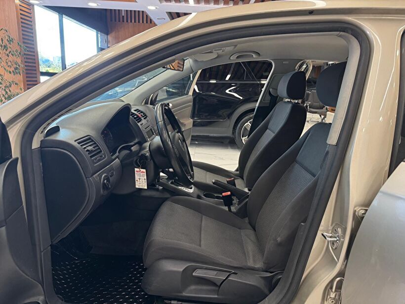 2006 Benzin Otomatik Volkswagen Jetta Bej Polat Araç Dizayn Otomotiv İnşaat Sanayi Ve Ticaret Limited Şirketi