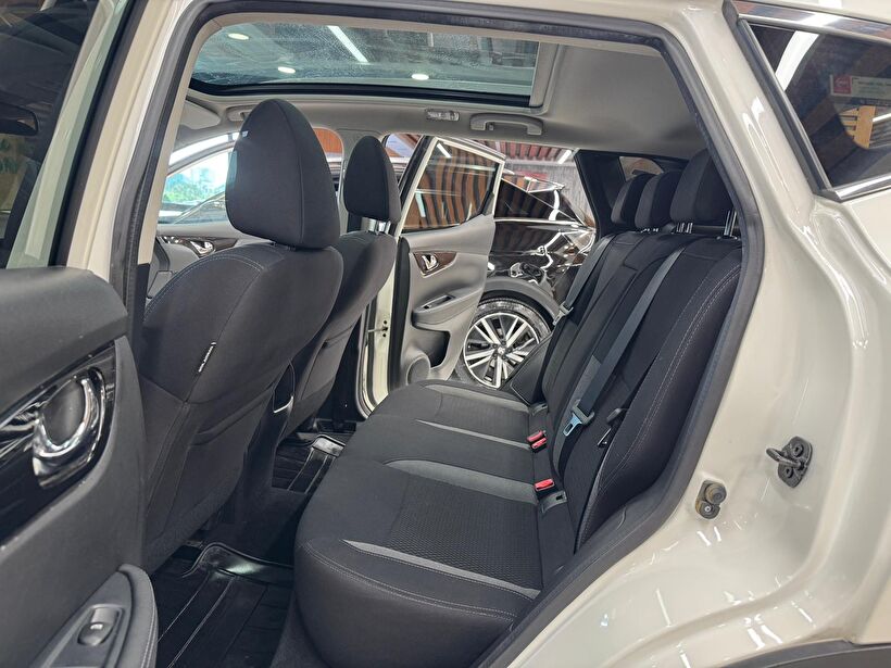 2020 Dizel Otomatik Nissan Qashqai Beyaz Polat Araç Dizayn Otomotiv İnşaat Sanayi Ve Ticaret Limited Şirketi